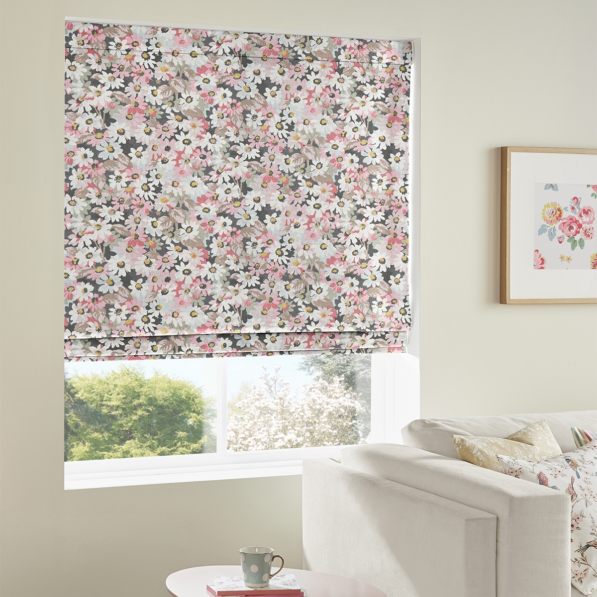 Product photograph of Cath Kidston Painted Daisy Multi Roman Blind from Choice Furniture Superstore.